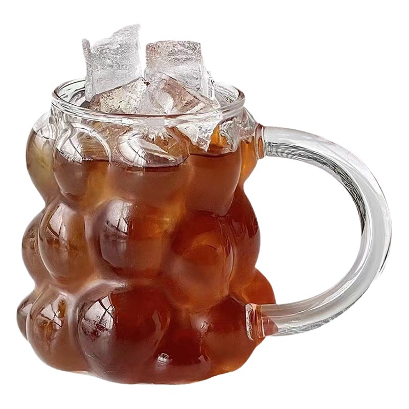 En stock de vidrio de borosilicato de uva taza de agua taza de café de vidrio transparente con mango taza de jugo taza de leche de una sola capa