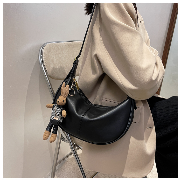 Große Kapazität Herbst Und Winter Neue Mode Kaninchen Mode One-shoulder-lässige Messenger-knödel-tasche display picture 5