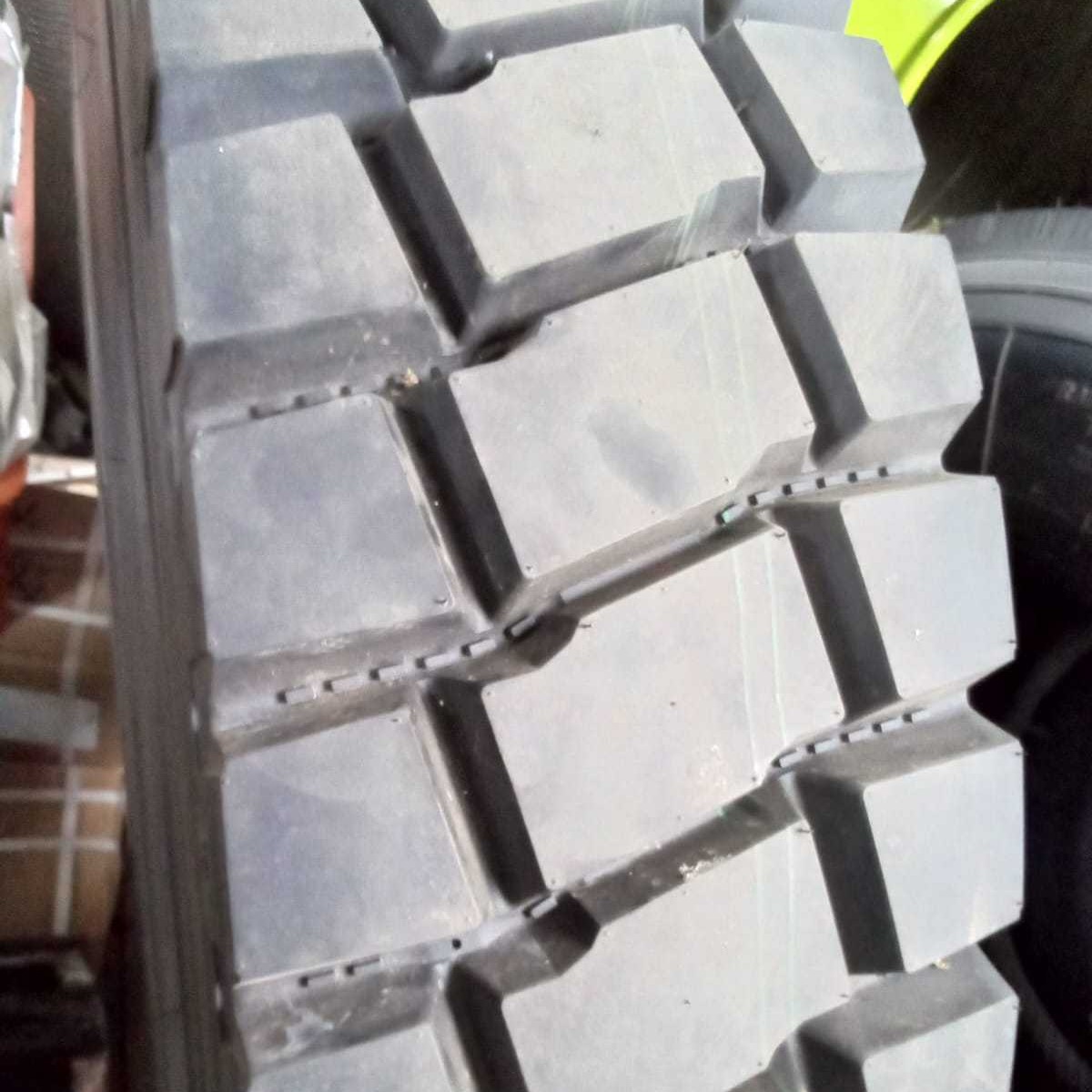315/80R22.5 真空全钢轮胎 三线四线麻将块315/80 大量批发工厂