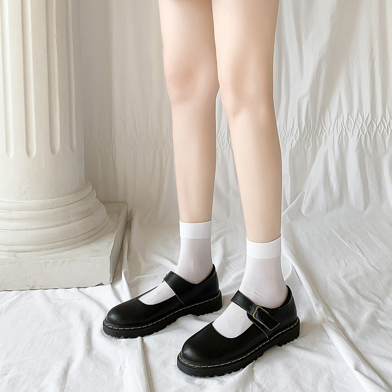 Mitad de la pantorrilla blanca