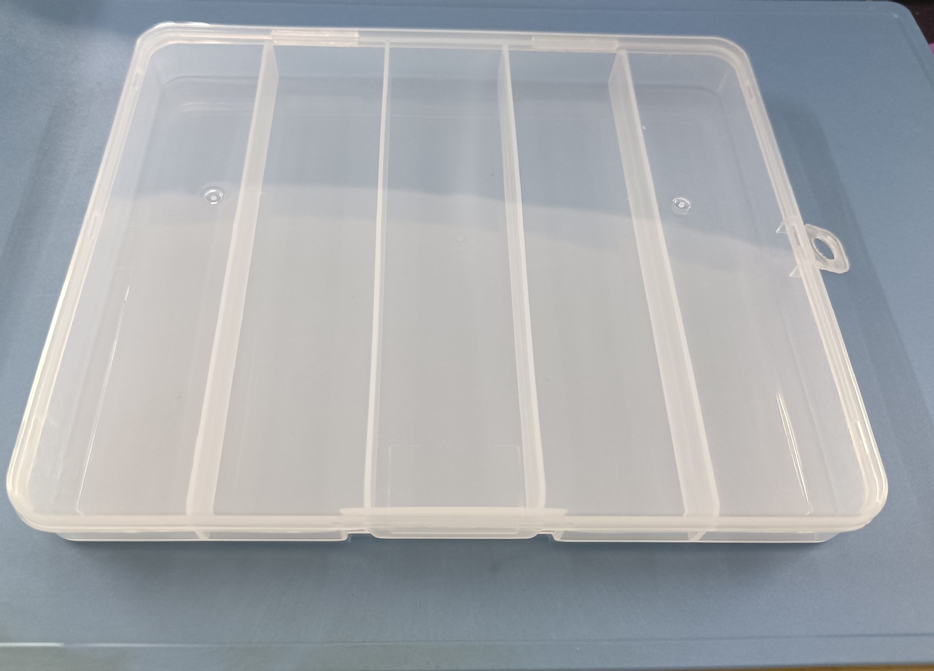 Maximum five grids (17.8*15*2cm 96g)