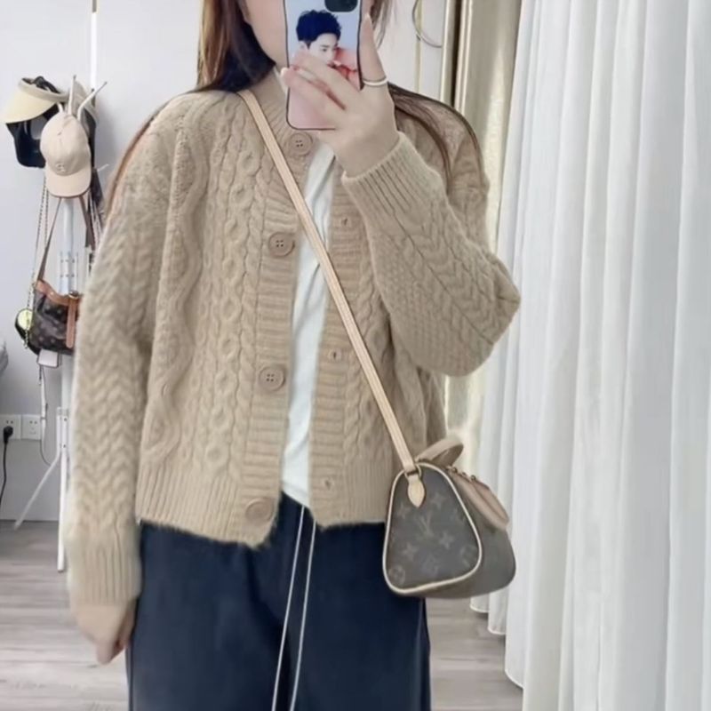 秋装女毛衣新款宽松圆领毛衣针织开衫长袖上衣外套纯色小众设计感|undefined