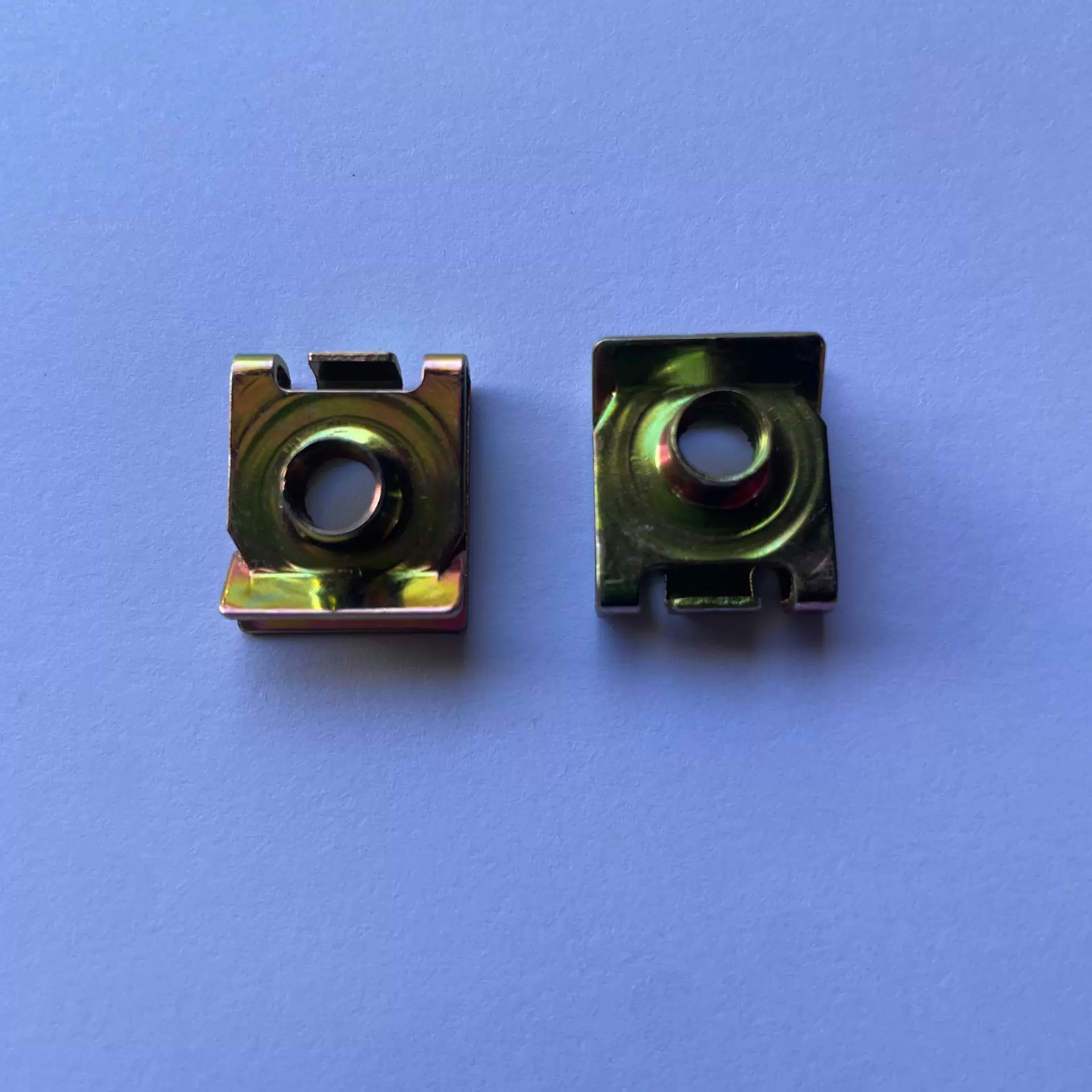 夹板螺母簧片螺母夹片螺母板簧螺母双切边螺帽汽车通用镀彩锌