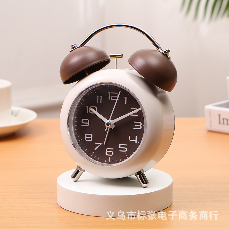 Reloj de timbre para el hogar de escritorio en forma de tambor Reloj despertador de escritorio creativo F18 para estudiantes silenciosos Relojes luminosos junto a la cama al por mayor