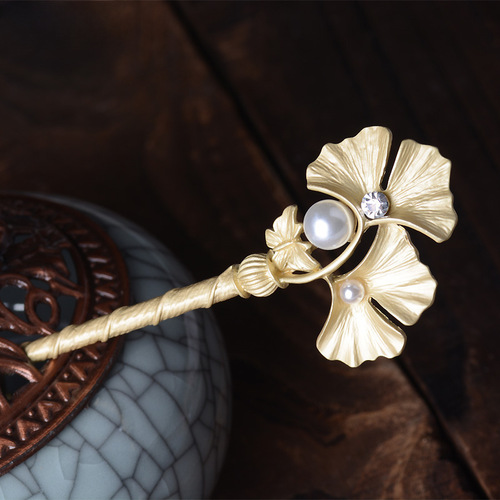 Cross-border supply source Chinese-style classical hairpin Wedding bride hair accessory hairpin set Ginkgo leaf pearl head accessory