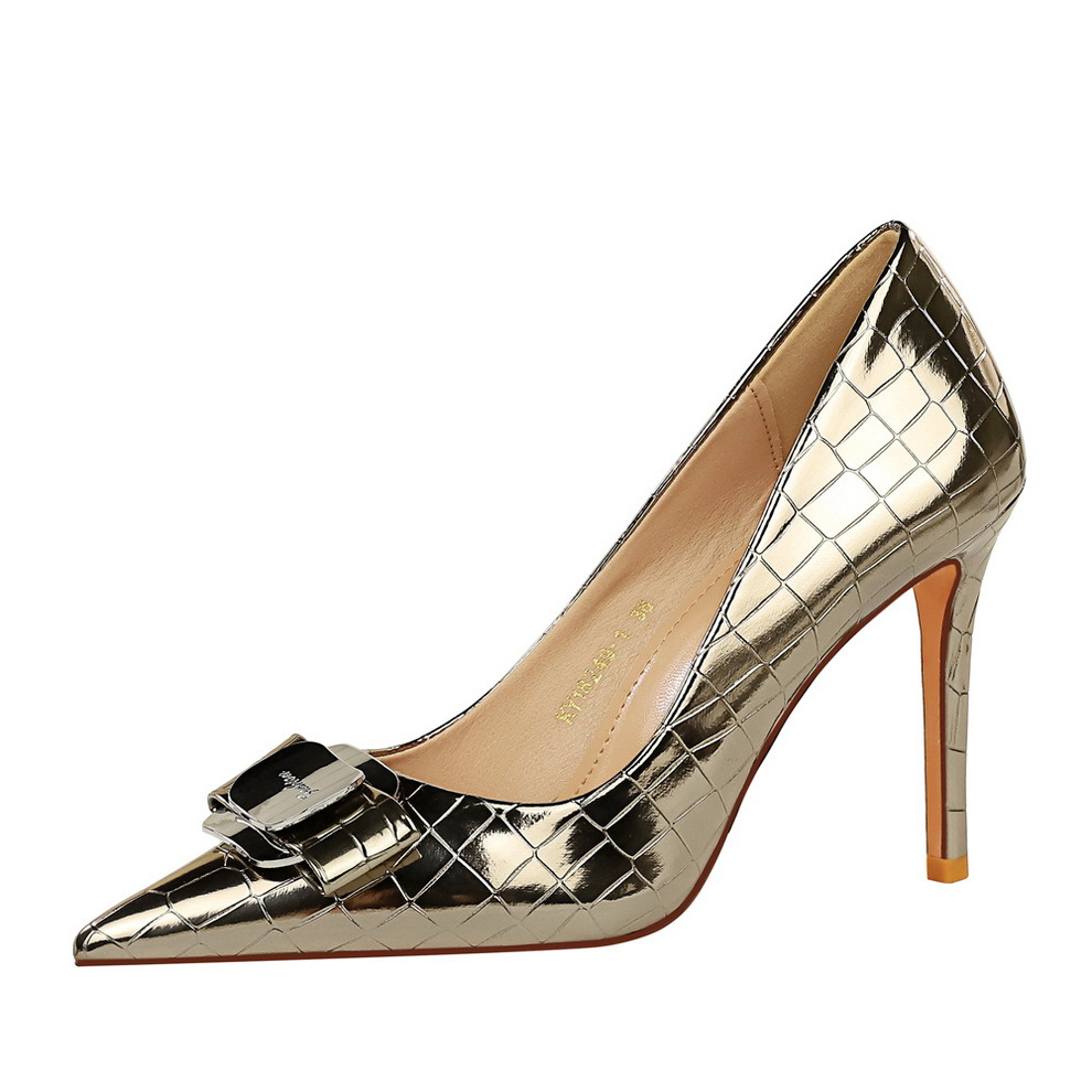 18249-K91 European And American Style Banquet Ultra Heel Women's Single Shoes Patent Leather Metal Bowknot Patchwork_vogvips.com