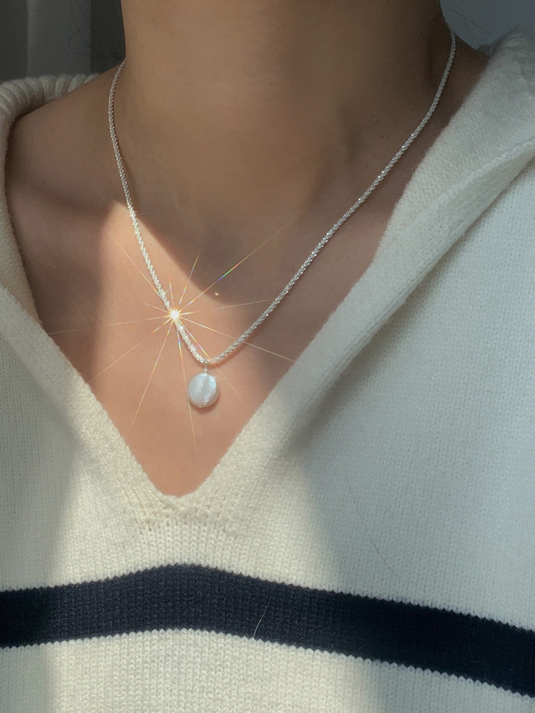 6g Weight Mother pearl shellfish Pendant Material Pendant Necklace Classification 925 sterling silver Chain Material Holiday, Daily Occasion Freshwater Pearl, Sterling Silver Material Geometric Pattern Women's Gender Polishing Design Elegant, Simple Style Style Freshwater Pearl Sterling Silver Polishing Geometric Pendant Necklace 无