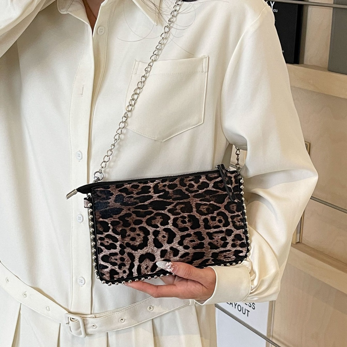 Bolso bandolera nuevo transfronterizo versátil y casual, para la axila, bolso de mujer simple con estilo occidental, diseño de nicho, bolso de cadena, bolso de mano de moda
