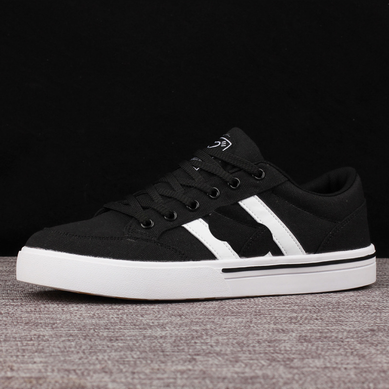 三條情侶款板鞋平底運動鞋三道槓滑板鞋休閒款