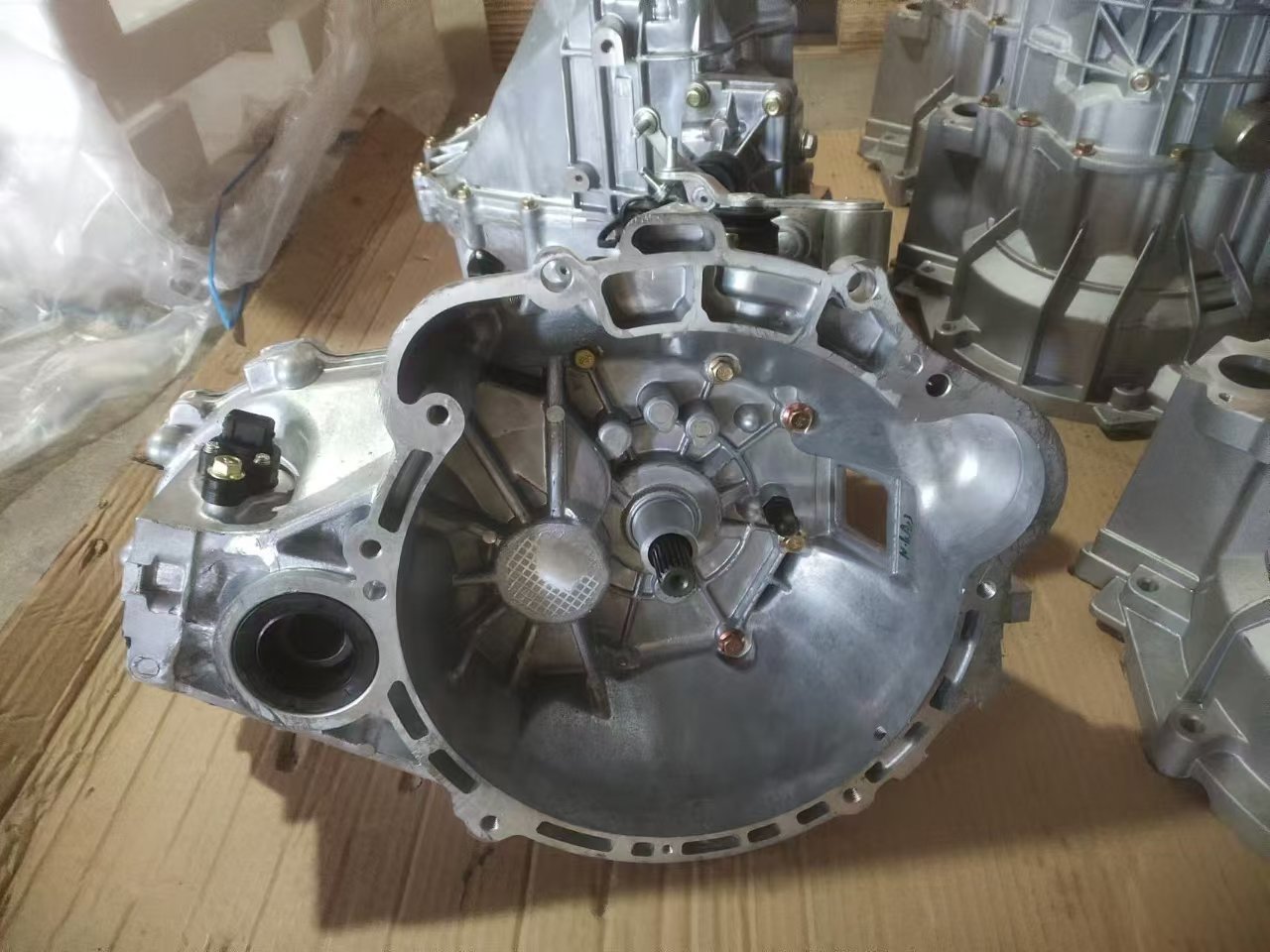 High Quality Geely Ec7 Manual Transmission 300000000601 Is Due to Geely Emgrand