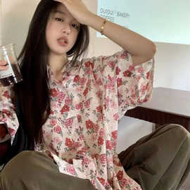 法式设计甜美衬衫上衣短袖港风宽松慵懒新款夏季复古碎花衬衣外套