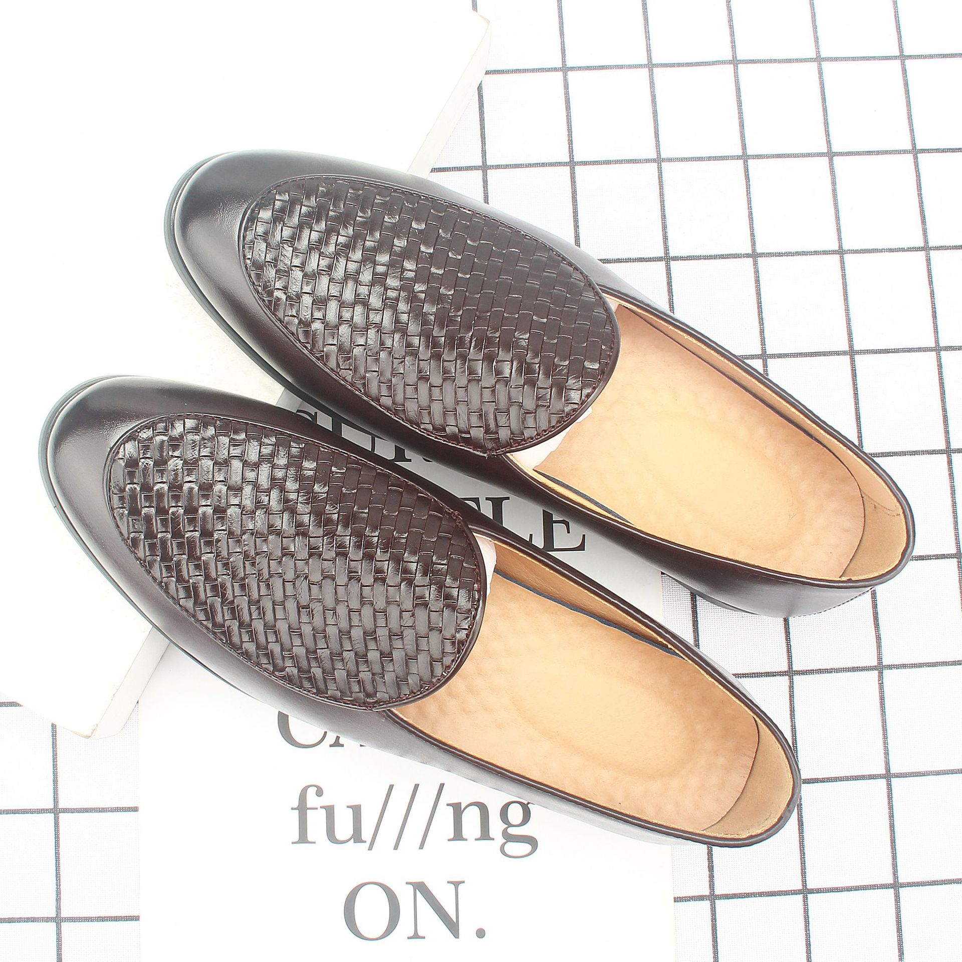 ��Ь2022�����¿��Ь��ʿʱ�����б�֯СƤЬ�˶�Ь����7716