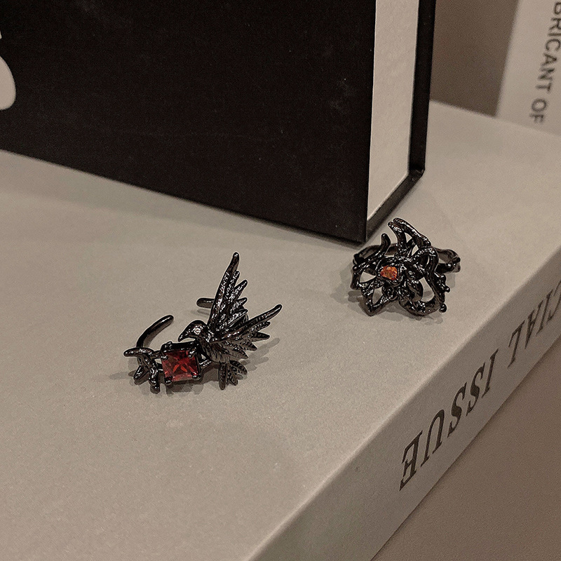 Diablo Red Diamond Crow Niche Design Spinous Trend Personality All-match Fashion Opening Adjustable Ring Accessories