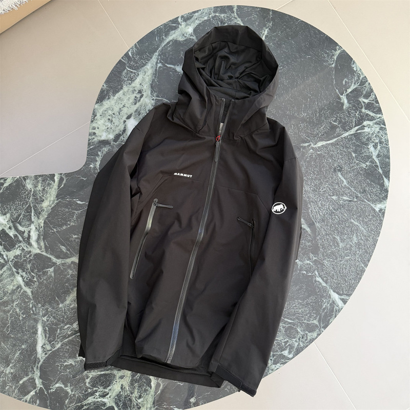 Mammoth brand unisex outdoor hooded zippered softshell jacket, loose fit, large size, versatile windproof coat Mammoth brand unisex outdoor hooded zippered softshell jacket, loose fit, large size, versatile windproof coat