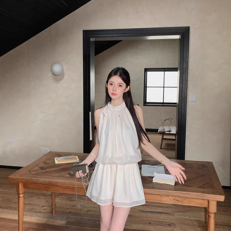 French-style White Sleeveless Neck Hanging Strap dress Children's Summer 2025 New Holiday Short Waist Skirt French-style White Sleeveless Neck Hanging Strap dress Children's Summer 2025 New Holiday Short Waist Skirt