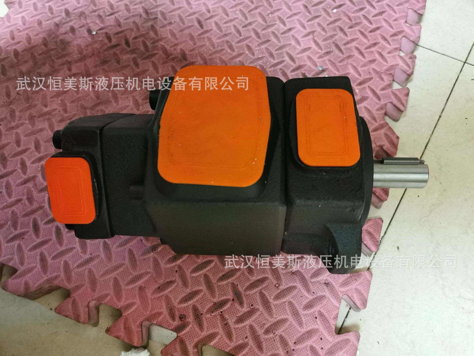 德国HYDAC贺德克叶片油泵PVF101-14-17/136FREAA32