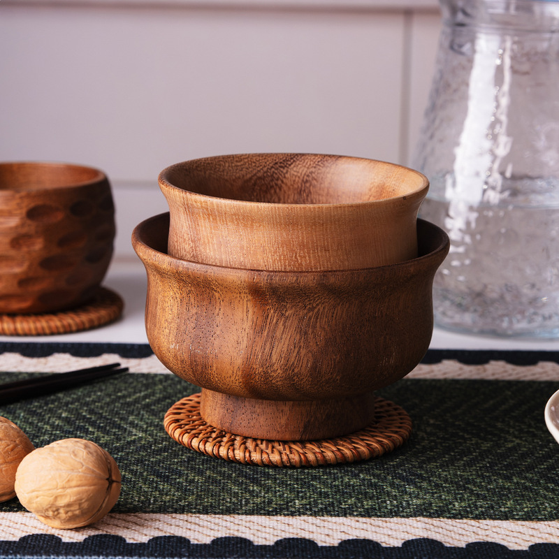 South American walnut wood rimmed bowl, a stylish and attractive bowl for serving milk tea, a creative solid wood fruit bowl, and a small bowl for ice cream balls South American walnut wood rimmed bowl, a stylish and attractive bowl for serving milk tea, a creative solid wood fruit bowl, and a small bowl for ice cream balls
