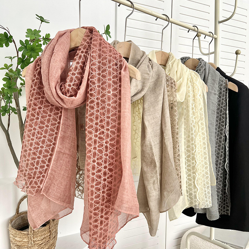 Bufandas de invierno femeninas de alta calidad lino de encaje bufandas delgadas bufandas de cuello bufandas de seda al por mayor