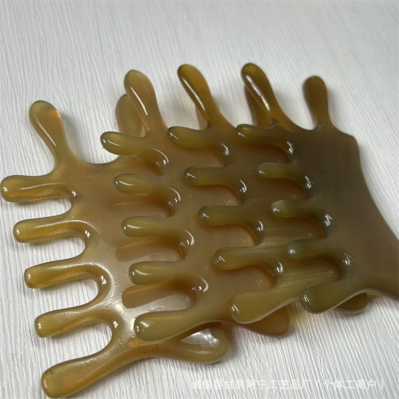 Genuine Horn Comb Wide Teeth Water Drop Bead Massage Comb Monster Fish Shape 10-15CM preparation