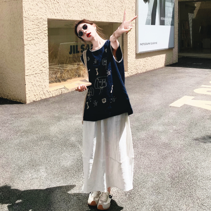 女性のためのハイエンド落書き刺繍トップスとスカートスーツ 2025 新しい夏スタイルのエレガントなツーピーススーツ|undefined