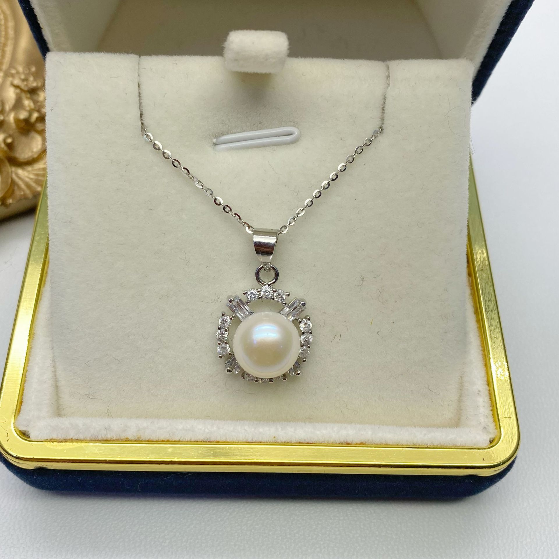 ������Ʒ �����Ƽ���Ʒ ʱ�־�BI�뾫��΢��tianȻ��ˮ�����׹