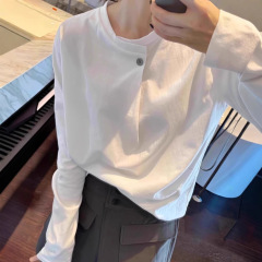 純綿の肩の白い長袖のtシャツの女性は2025春と秋にゆったりしています。