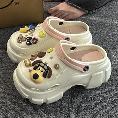 2024 New PVC Hole Shoes for Women Summer Outdoor Wear Thick Sole Sinking Feeling Anti-Slip Beach Shoes with Hooded Height Increase Slippers