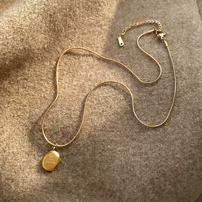 10g Weight PVD Coated Gold Plating Process Golden Plated Plating Material 304 Stainless Steel Pendant Material Double Layer Necklaces, Pendant Necklace, Necklace Classification 304 Stainless Steel Chain Material cable chain, snake chain Chain Type 1 Piece Quantity Daily, Street Occasion 304 Stainless Steel Material Geometric, Letter, Rose Pattern Women's Gender Vintage Style, Classic Style Style Plating Craft Wholesale Jewelry Vintage Style Classic Style Geometric Letter Rose Titanium Steel Plating Cable Chain Snake Chain Double Layer Necklaces Pendant Necklace Necklace 11