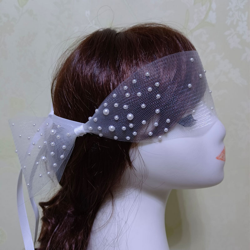 Creative mesh European and American style short bridal veil with comb for wedding, marriage registration, and photo studio props