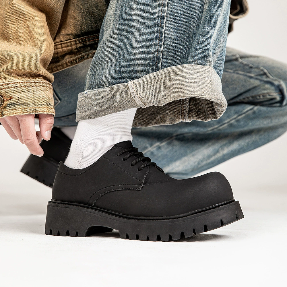 Обувь Дерби Мужская обувь Большая голова повседневная кожаная обувь осень-зима новая толстой подошва повседневная кожаная обувь дикий высокий улица 81026R