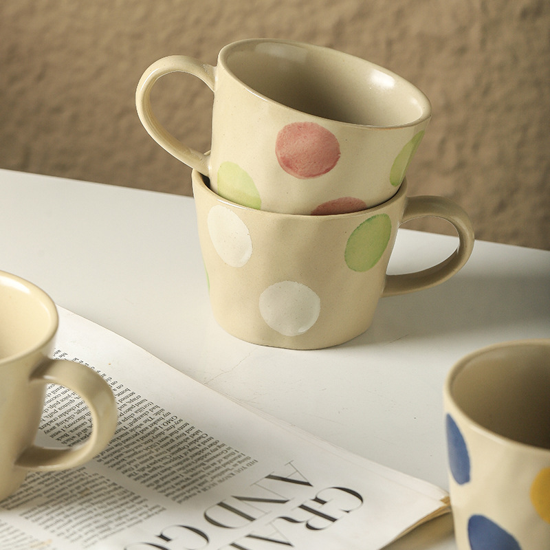 Taza de arcilla retro de lunares Taza de cerámica creativa Taza de café Taza de agua de pareja simple Taza de avena para el desayuno doméstico