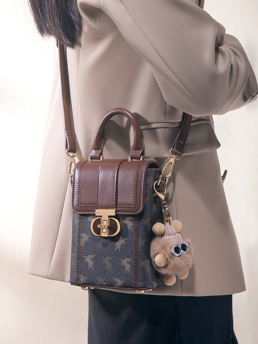Bolso de teléfono móvil de mujer 2026 nuevo bolso de mano de mujer de verano sensación de alto nivel mini bolso de hombro