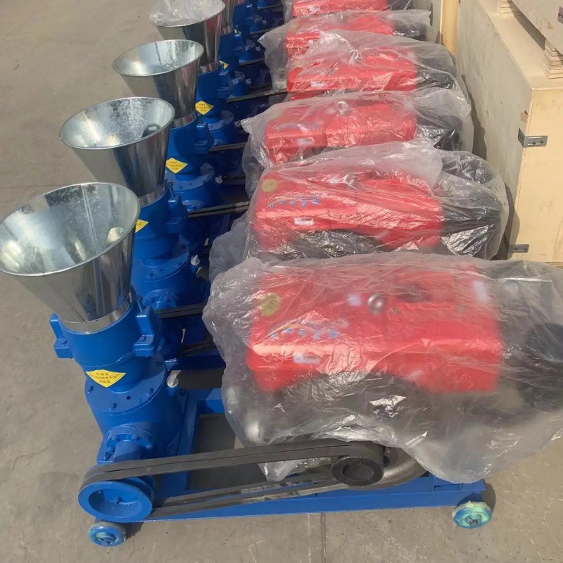 广州出口柴油版饲料颗粒机农场养殖饲料造粒机塑料片压制颗粒机