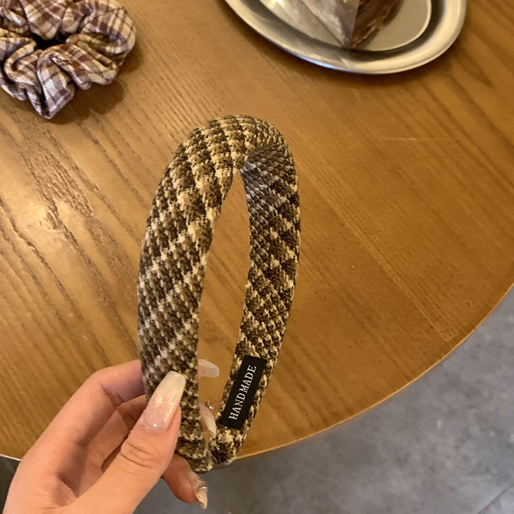 韓国の美ラードの金のカチューシャの女性の秋冬の高級感の洋気のファッションの高い頭のトップのカチューシャの外出のカチューシャの髪飾り|undefined