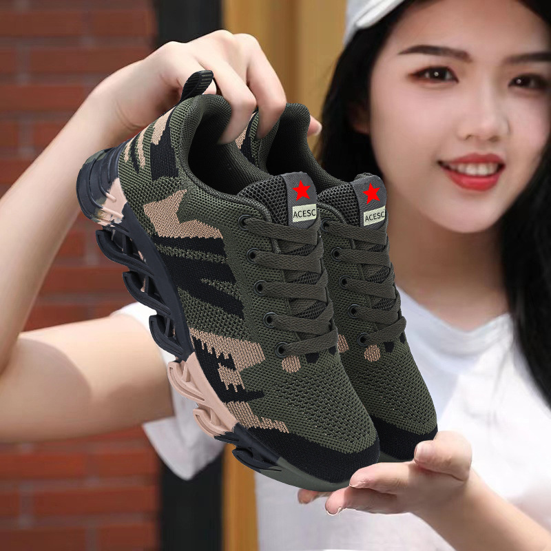 2023 nuevas mujeres y hombres con el mismo estilo, zapatos de entrenamiento de montañismo al aire libre de primavera, invierno, zapatos de entrenamiento de entrenamiento militar para estudiantes, zapatos de seguro laboral en el sitio de construcción