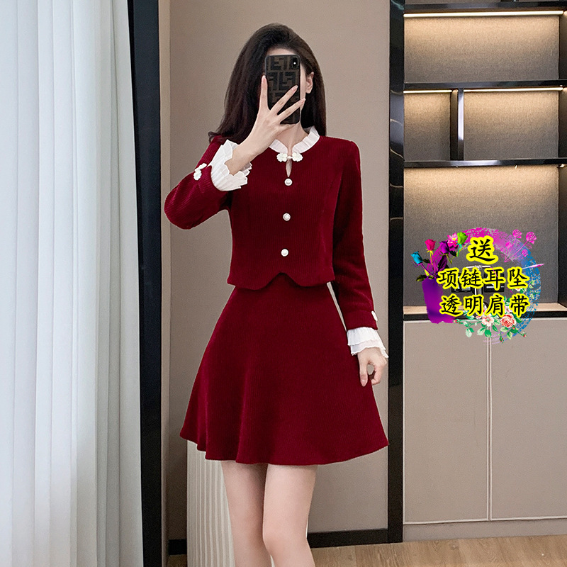 新中式名媛甜美气质少女酒红色小礼服长袖灯芯绒旗袍连衣裙两件套