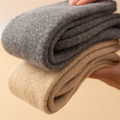 Autumn and winter velvet thickened wool calf socks for men, warm high socks for middle-aged and elderly women, long socks