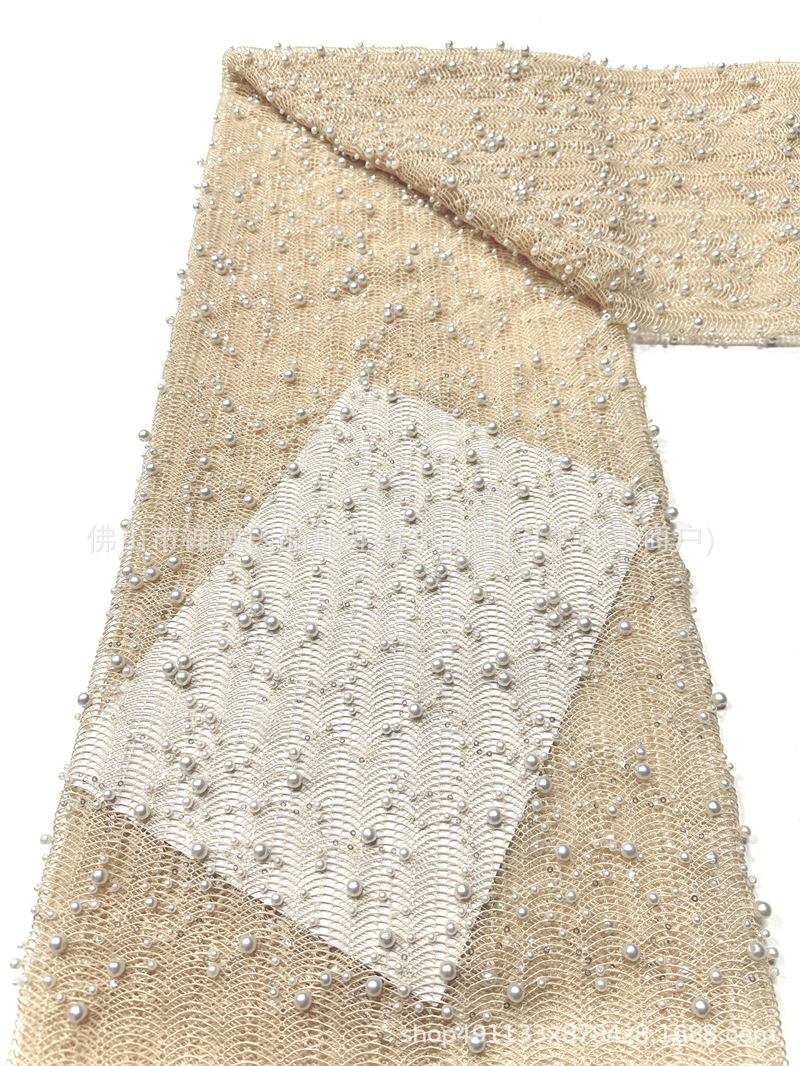 Inventario de tela de malla de cuentas de clavos pesados tamaño de perla ondulado bordado vestido de boda vestido de noche cheongsam tela