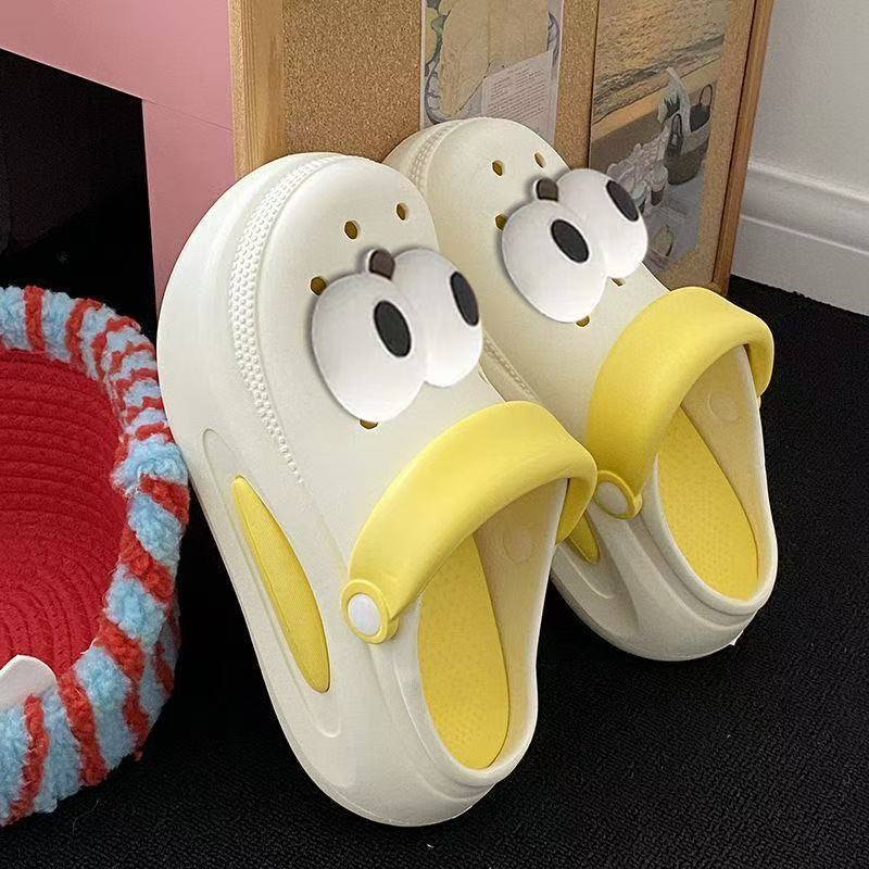 Thick-Soled Croc Shoes Women's Outerwear Summer 2025 New Seaside Beach Anti-Slip Baotou Heightening Sandals Women's