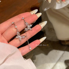 S925銀針非対称蝶流蘇イヤリング女性軽贅沢高級感流蘇耳飾り耳穴なし耳クリップピアス