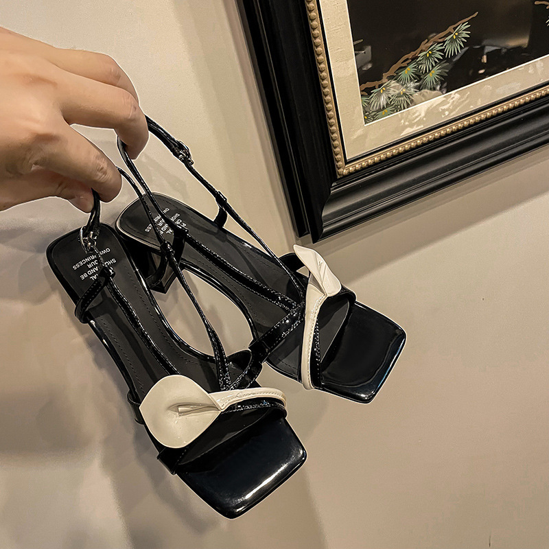 Sandal nữ da bò hoa Calla gót vuông 6 cm quai mảnh khóa đầu vuông da thật ghép màu hở ngón — Màu đen, Màu vàng, Màu trắng be chi tiết 35