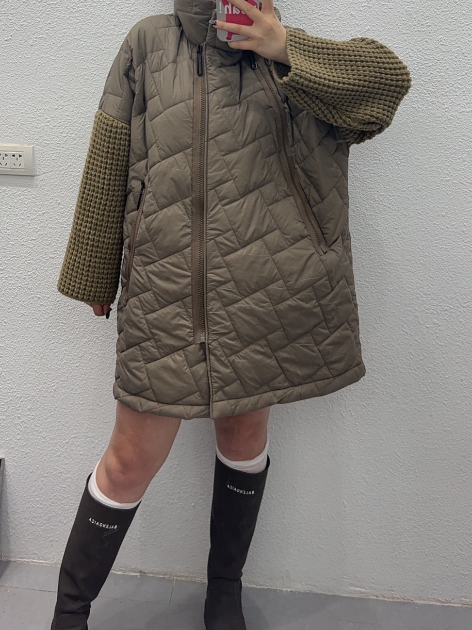 24 invierno Puyuan Europa de pie cuello largo medio ropa de algodón para mujeres 2024 otoño invierno de punto
