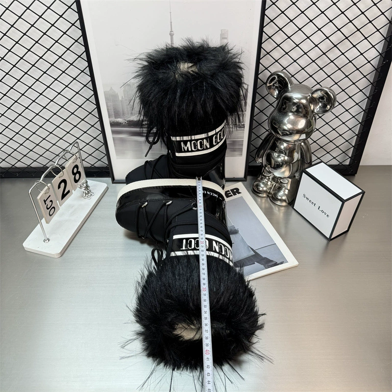 Demi-season high boots platform, (Physicals)
