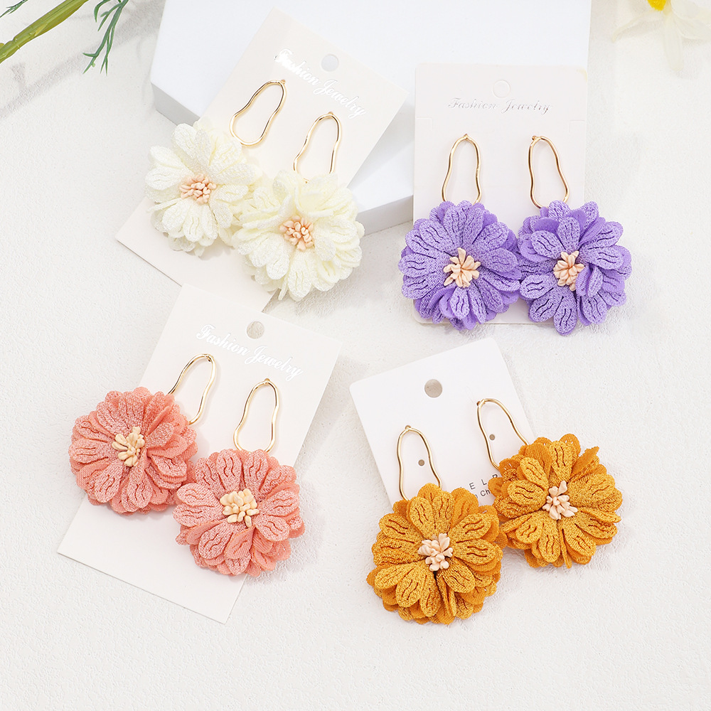 Boucles D&#39;oreilles En Tissu Fleurs Boucles D&#39;oreilles D&#39;été Pour Femmes En Gros display picture 6