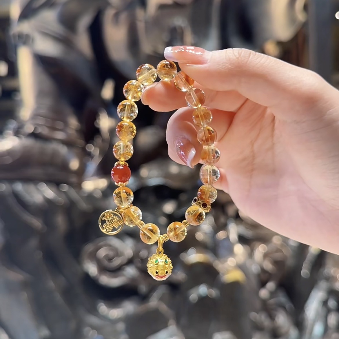 琦毅杭州流通处香积黄塔晶响铃吞金兽手串金丝玉南瓜手串寺庙手链