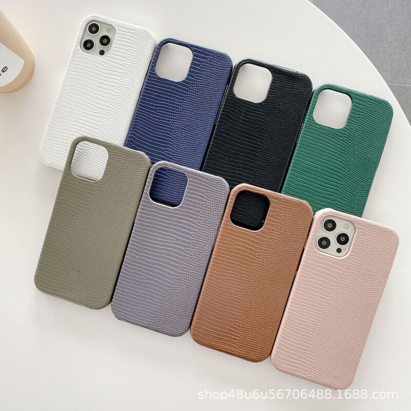 Simple Retro Lizard Pattern for Apple iPhone15pro/14/13/12 Half Pack Oil Edge Hard Shell Phone Case