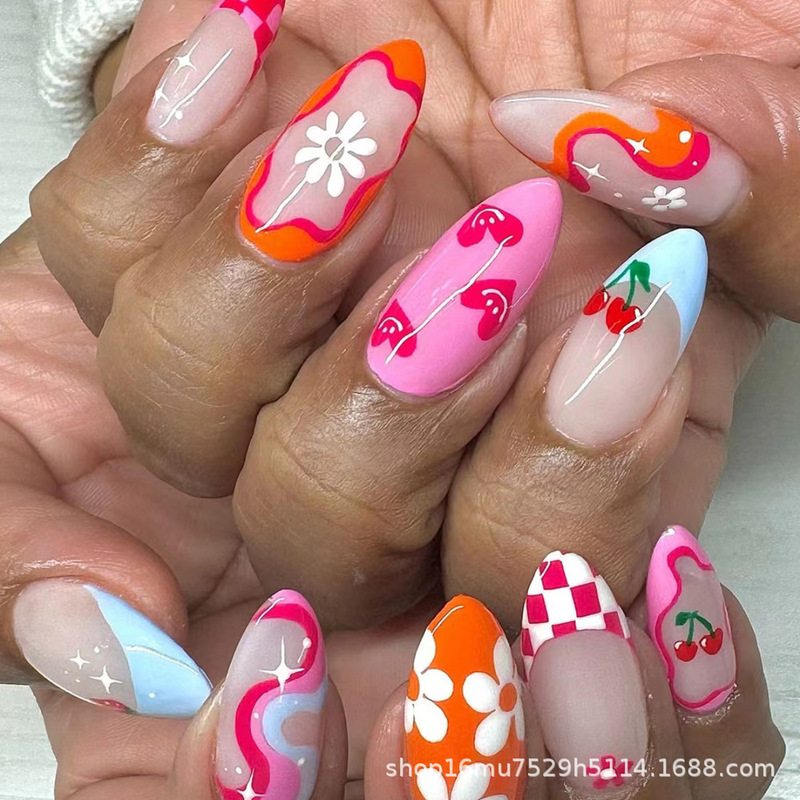 Oval Strawberry Wear Nail Bright Face Pepper Color False Nail Natural Sweet Cool Nail Art 24 Pieces ins Net Red Cross Border