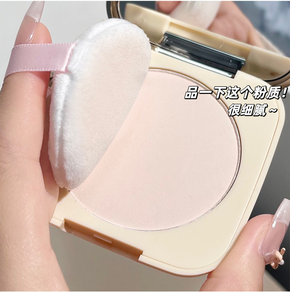 CACE Soft Focus Setting Powder Compact with powder puff concealer Loose powder compact, dry skin is not easy to smudge, light and does not jam powder wholesale undefined