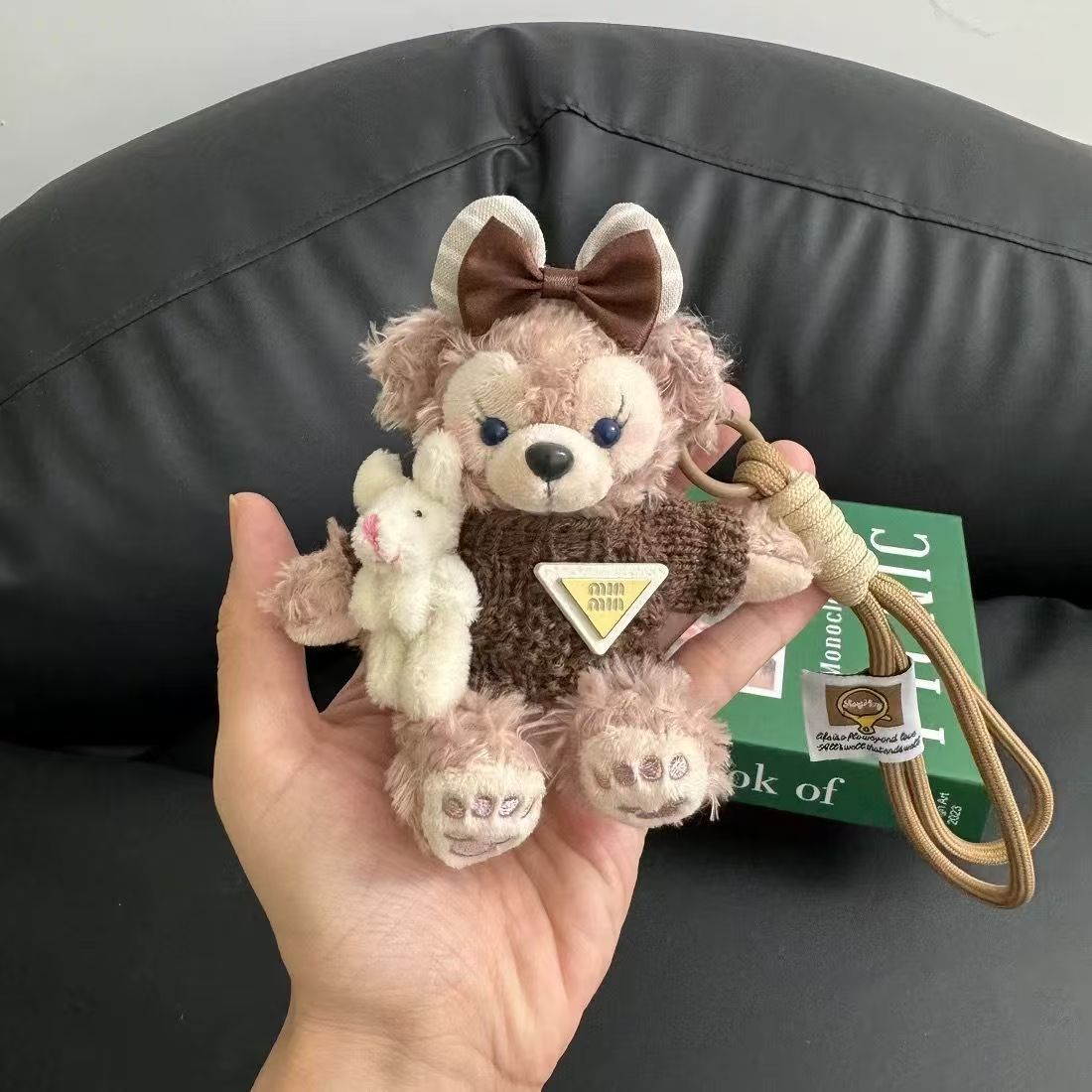 메일라드 브라운 토끼 장미