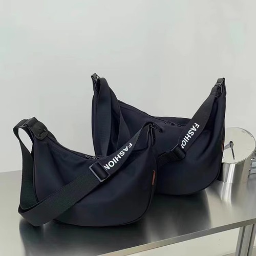 Niche simple cross-body dumpling bag for women new casual sports style Oxford cloth shoulder bag large capacity women's bag